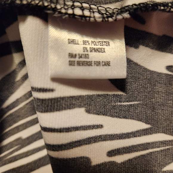 Calvin Klein Sleeveless Blouse - Picture 4 of 6